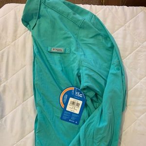 Womens Columbia fishing shirt